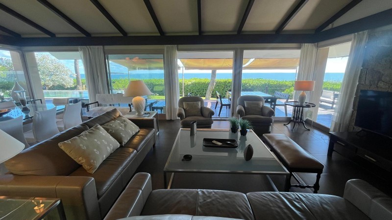 Casa en alquiler primera línea mansa